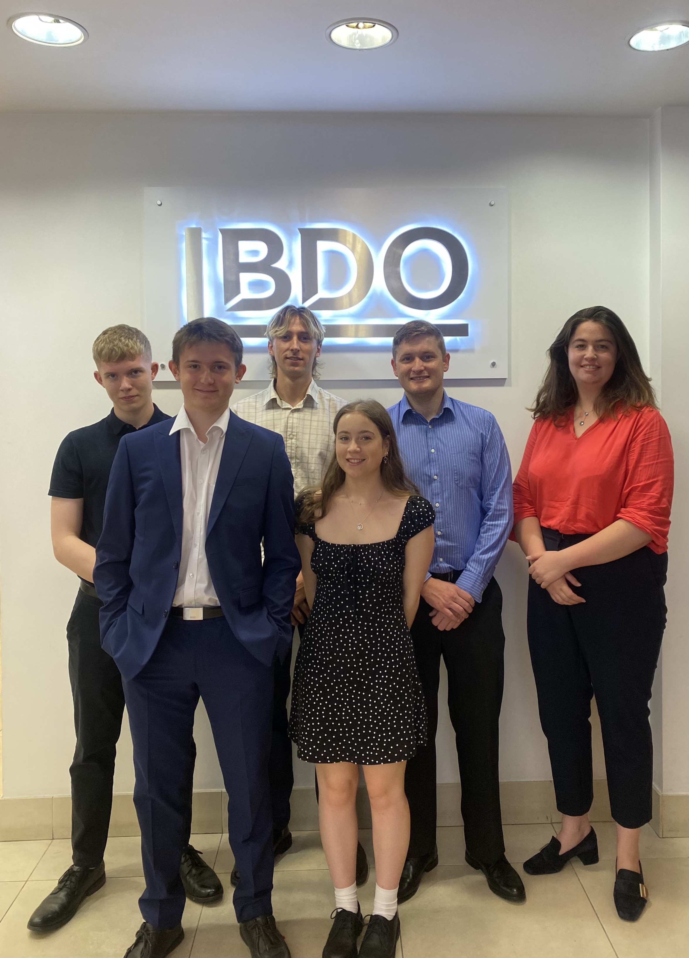 BDO Guernsey welcomes six trainee accountants