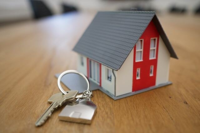 £1 million plus housing market grows alongside IHT receipts